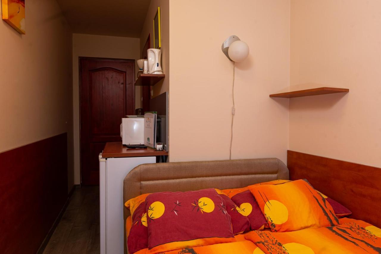 Erika Vendeghaz Hotel Eger Ngoại thất bức ảnh
