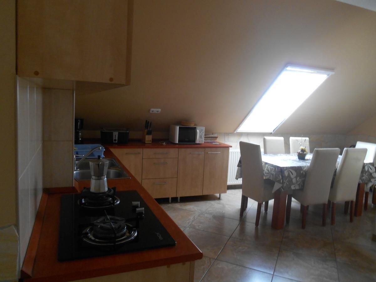 Erika Vendeghaz Hotel Eger Ngoại thất bức ảnh