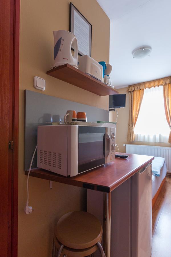 Erika Vendeghaz Hotel Eger Ngoại thất bức ảnh